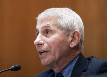 Fauci: Nëse nuk kontrollojmë përhapjen e Covid-19, variante të tjera do të “lindin”