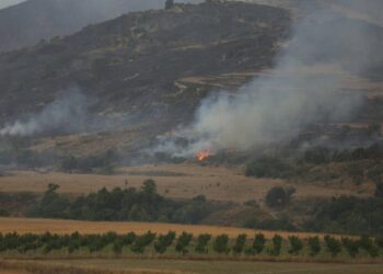 Situata me zjarret/ Ministria e Mbrojtjes: Ja vatrat aktive në vend