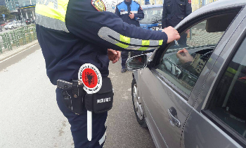 Kontrollet policore/ 11 shoferë të arrestuar, 39 patenta të hequra dhe mbi 1700 gjoba