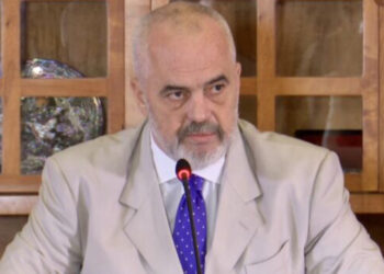 Situata me zjarret në vend, reagon kryeministri Edi Rama: Nuk jemi vendi i vetëm që po përballet me to