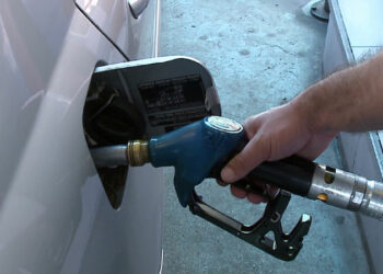 Importet e mallrave rriten në 6-mujor, nafta thyen rekordet e 30 viteve të tranzicionit