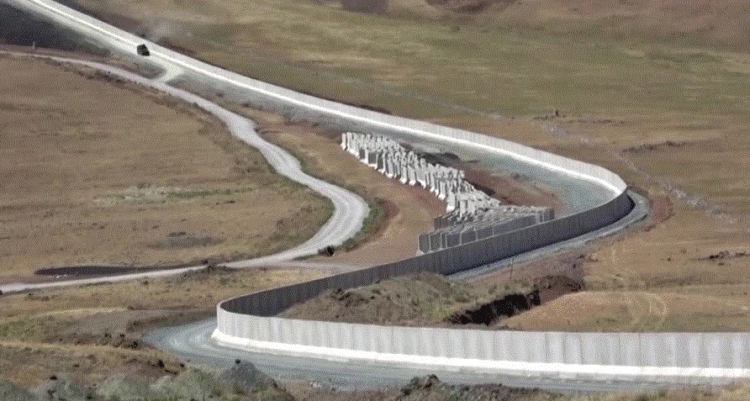 VIDEO/ Turqia nis ndërtimin e murit në kufi për të ndaluar hyrjen e refugjatëve afganë