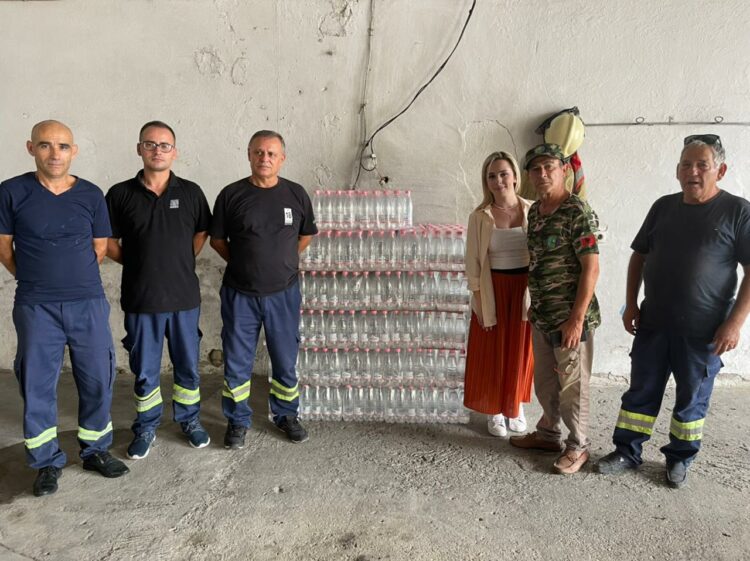 Zjarret në vend, Big Market solidarizohet me situatën: Dhurohet ujë për zjarrëfikësit