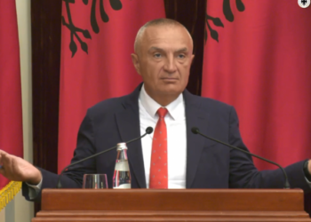 Meta kthen në Kuvend ligjin për “Menaxhimin e Buxhetit”: Shkel Kushtetutën