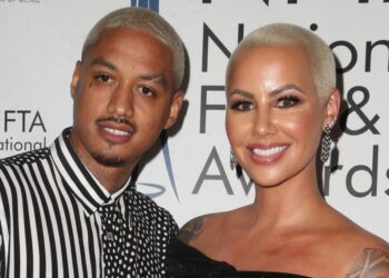 Amber Rose akuzon partnerin e saj për tradhti me 12 gra të tjera
