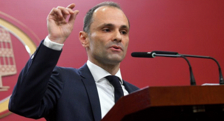 Filipçe: Do të hiqet leja për hyrje në kafene me një dozë, duhet vaksinim i plotë