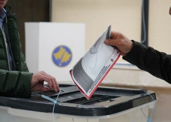 Zgjedhjet lokale në Kosovë/ DW: Shumë kandidatë, me probleme ligjore
