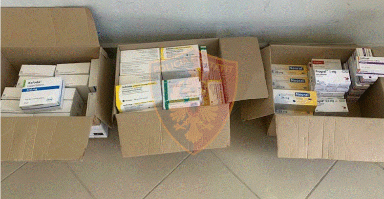 Vodhi mbi 10 mln lekë medikamente për Covid e tumor, arrestohet infermieri i spitalit të Korçës