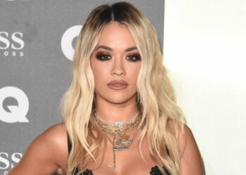 Rita Ora shpërthen në lot në ‘The Voice of Australia’