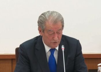 Berisha në konferencë për shtyp: Avokati im francez ka dorëzuar padinë për shpifje kundër Blinken