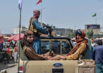 Talebanën sulmojnë e rrahin gazetarin dhe kameramanin afgan