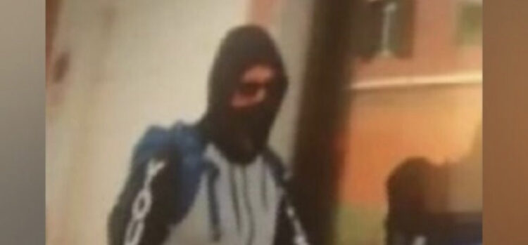 Inskenoi djegien e tij në Pukë, por u gjet gjallë, del fotoja e Pecorellit i maskuar për të mos u njohur