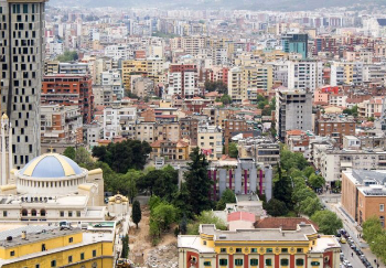 Në 6 vjet pagat u rritën me 5%, ndërsa apartamentet me 43%/ Çmimet e shtëpive në Tiranë, njësoj si në Milano