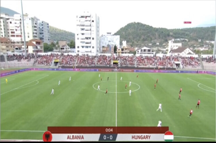 Elbasani ‘vishet’ kuqezi, nis ndeshja me Hungarinë! Rikthehen tifozët në stadium pas më shumë se 1 viti e gjysmë