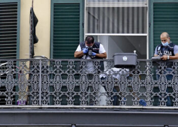 E rëndë në Napoli, punonjësi i familjes hedh nga ballkoni 4-vjeçarin