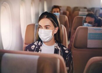 Sa është rreziku i infektimit me Covid-19 gjatë fluturimit me avion?