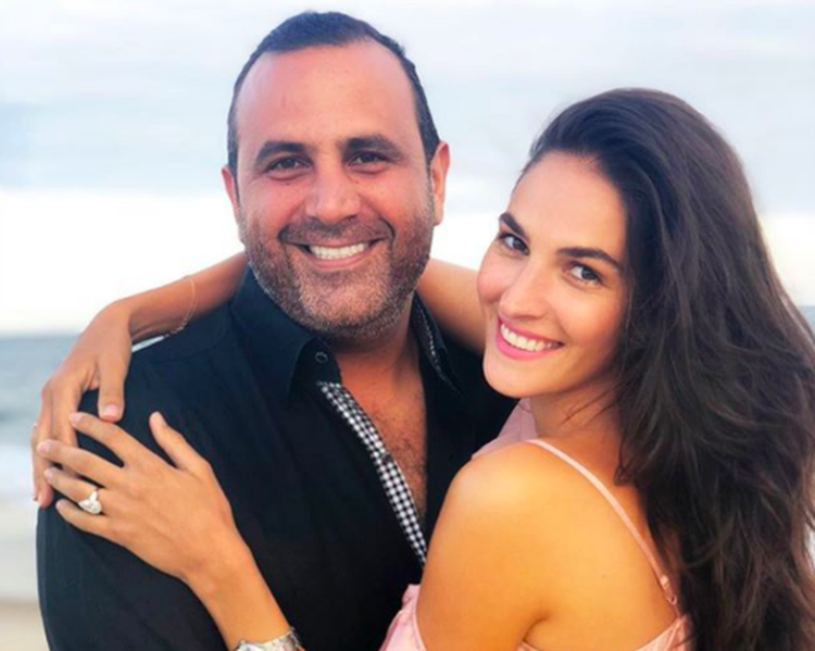 Modelja Emina Cunmulaj bëhet nënë për herë të tretë! Zbulon emrin e veçantë