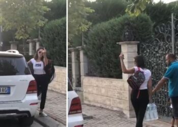 VIDEO/ Gruaja e Adriatik Llallës u tregon gishtin e mesit gazetarëve