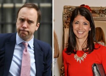 Pasi u kap në video duke tradhëtuar bashkëshorten, ish sekretari çon të dashurën për pushime