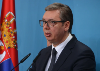 Mediat serbe: Vuçiç thërret këshillin e sigurisë pas vendimit të Kosovës për targat
