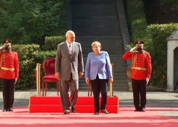 VOA: Merkel po tregon mbështetjen për integrimin e Ballkanit Perëndimor në BE dhe për zhvillimin e tij