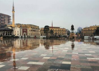 Kryeqyteti pa çerdhe, nuk ka kapacitet as për gjysmën e aplikantëve. Të tjerëve u mbyllen dyert me justifikime