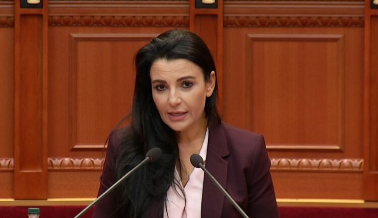 Brenda 2 vitesh përfundon Unaza e Madhe në Tiranë/ Ministrja Balluku prezanton projektet e mandatit të tretë