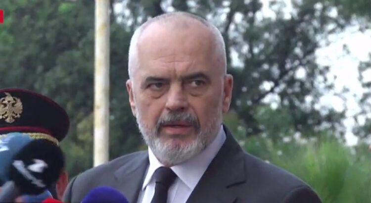 Vrasja e nënkomisarit Hoxha/ Rama merr pjesë në homazhe: Fëmijët nuk do të jenë vetëm! Mbështetje financiare nga shteti