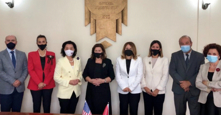 Yuri Kim takim me anëtarët e Gjykatës Kushtetuese: Jepni vendime me integritet dhe pavarësi!