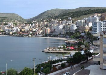 Vendet më të bukura në Europë për të bërë plazh në shtator, mes tyre edhe Shqipëria