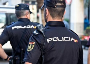 Policia spanjolle arreston 12 shqiptarë, po udhëtonin ilegalisht drejt portit të Bilbaos