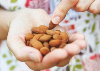 6 ushqimet e vjeshtës që do t’ju ndihmojnë të flini më mirë