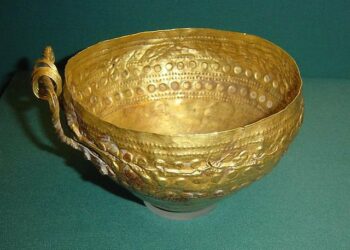 Arkeologët austriakë zbulojnë thesarin 3 mijë vjeçar, nxjerrin në dritë disa objekte prej ari antike