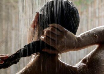 Kur është koha më e mirë për të bërë dush pas stërvitjes? Ja çfarë thonë ekspertët