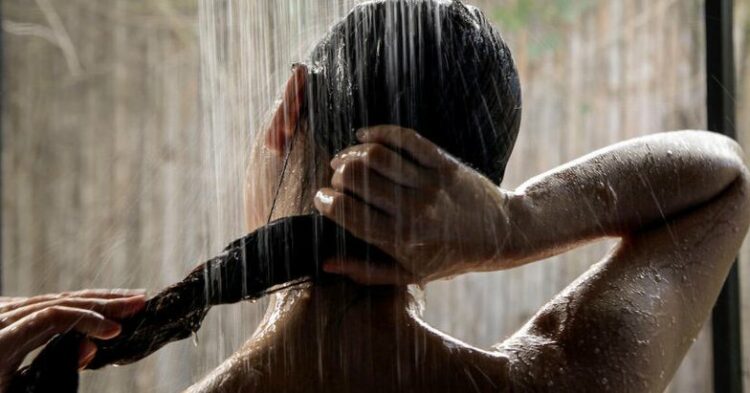 Kur është koha më e mirë për të bërë dush pas stërvitjes? Ja çfarë thonë ekspertët