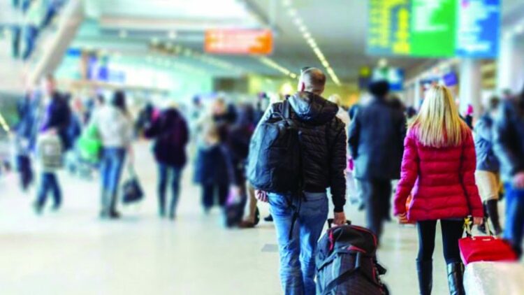 Emigracioni dhe plakja e popullsisë ulin numrin e familjeve në vend