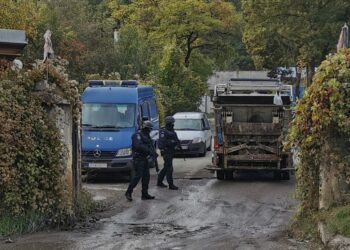 Aksioni në Kosovë, plumba në Zveçan, policë dhe protestues përfundojnë në spital