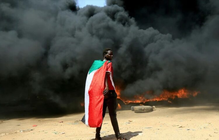 Protesta kundër grushtit të shetit në Sudan, raportohen të vrarë dhe të plagosur