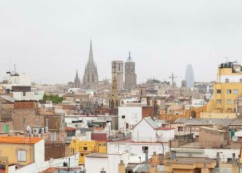 Spanja lehtëson kufizimet për imigrantët e rinj