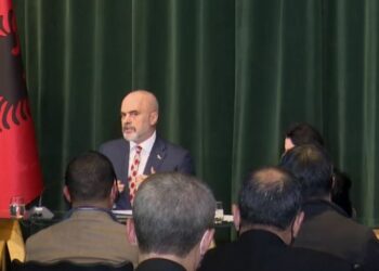 Rama: Do skanojmë shefat e ujësjellësve me ndihmën e donatorëve