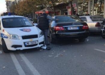 30-vjeçari përplas me makinë të moshuarën në Durrës