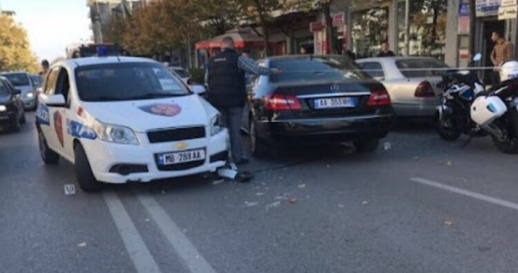 30-vjeçari përplas me makinë të moshuarën në Durrës
