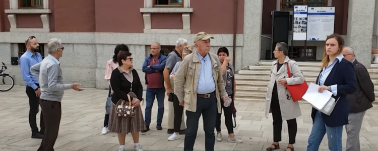 Protestë për pallatin në Durrës/ Kompania ndërpret punimet për riparimin e dëmit nga tërmeti