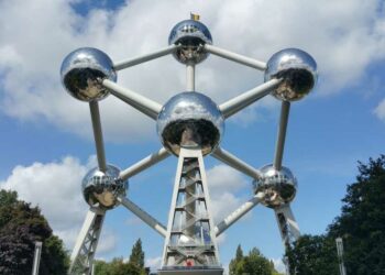 Qeveria belge pritet të propozojë katër ditë pune në javë