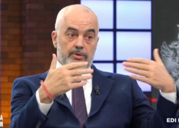 Rama ngre duart para studentëve: Nëse nuk duan të vaksinohen…