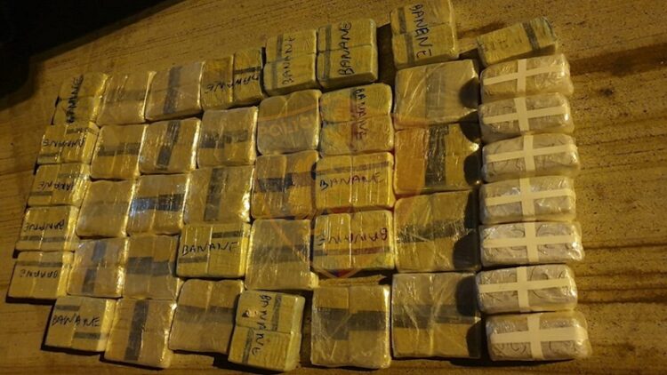 Kapet sasi rekord heroine në portin e Durrësit, arrestohen 2 persona