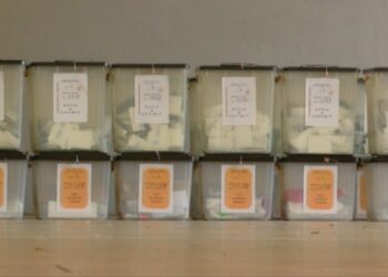 Zgjedhjet parlamentare të 25 prillit/ Nis numërimi i 519 kutive të votimit nga KQZ