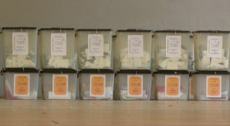 Zgjedhjet parlamentare të 25 prillit/ Nis numërimi i 519 kutive të votimit nga KQZ