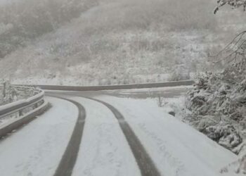 Nisin reshjet e para të dëborës në qarkun e Korçës