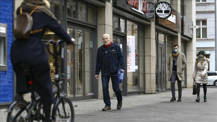 Covid-19/ Ukraina shënon një tjetër rekord të zi, mbi 600 të vdekur në 24 orë, vendi mes masash të rrepta kufizuese